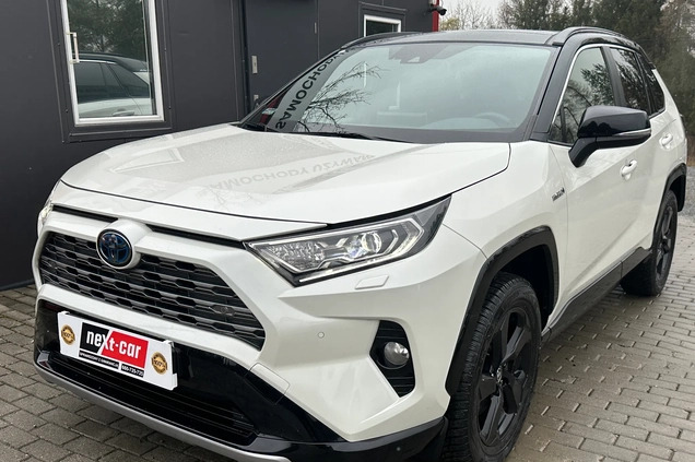 Toyota RAV4 cena 139900 przebieg: 121510, rok produkcji 2019 z Tuchola małe 742